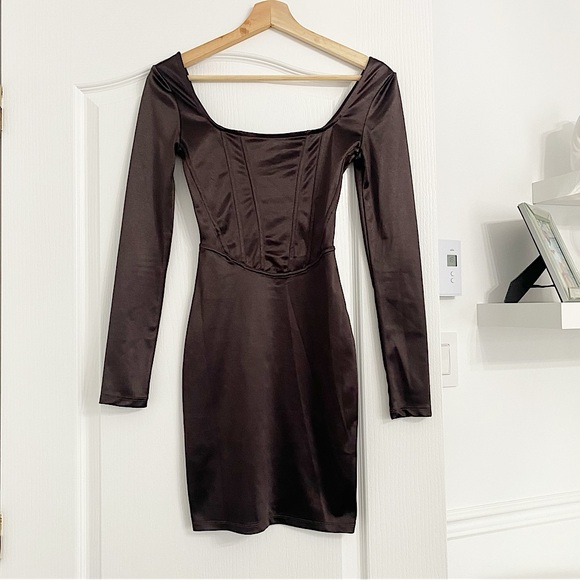 H&M | Dark brown fitted corset style dress - Picture 3 of 9